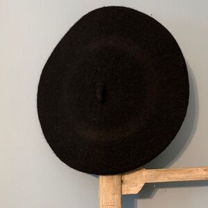 Classic Black Beret